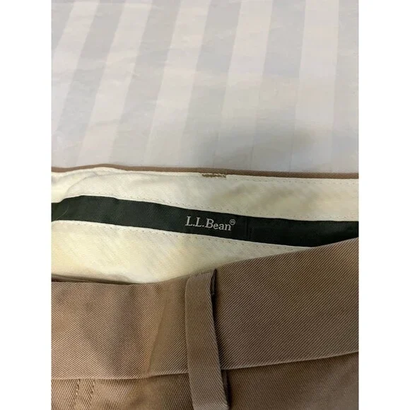 LL Bean Men's Double L Khaki Chinos Standard Fit Flat Front Pants Size 37 - Picture 4 of 8